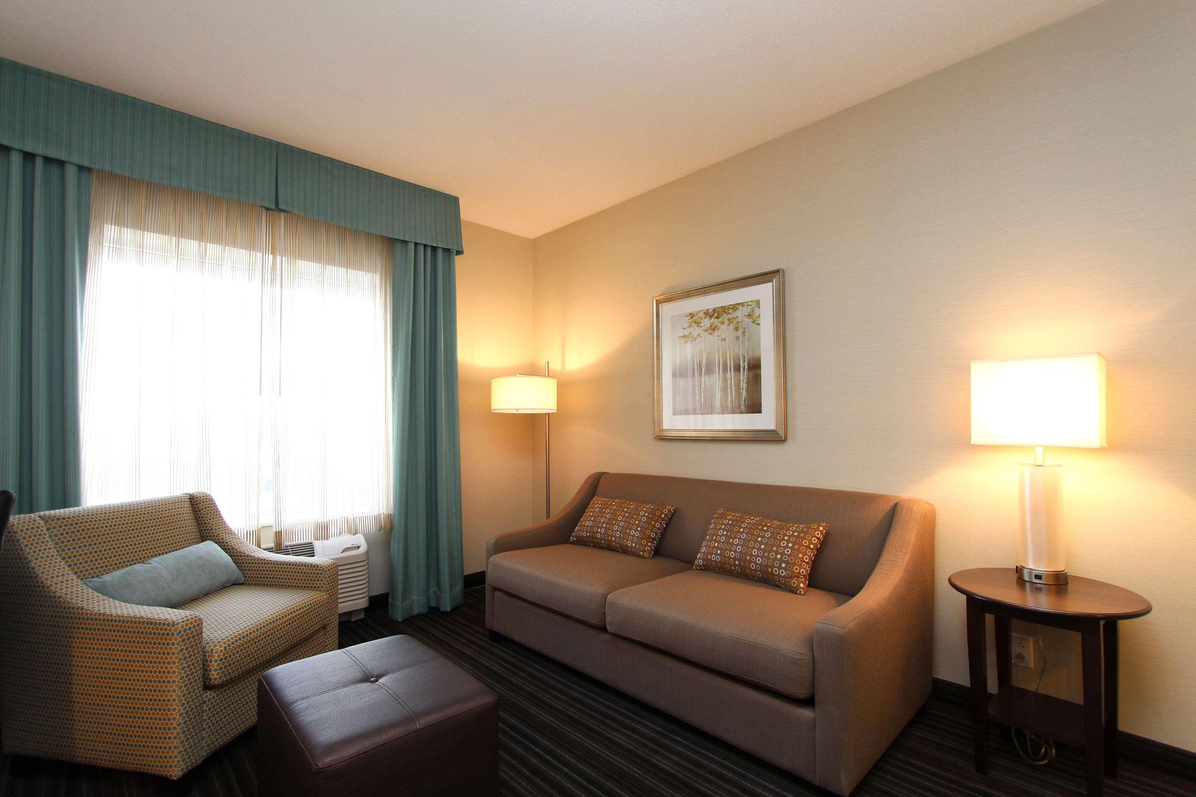 Hampton Inn & Suites By Hilton St. John'S Airport Ngoại thất bức ảnh